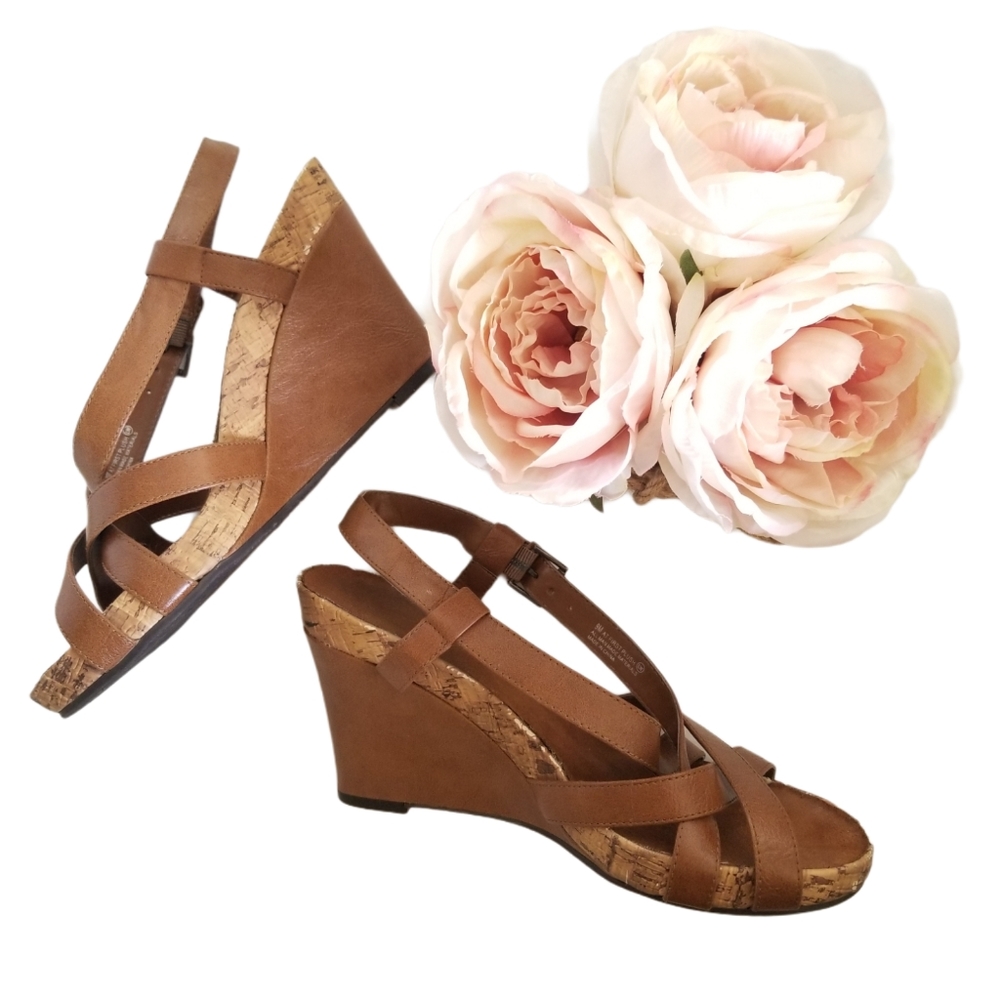 Aerosoles At First Plush Brown Wedges